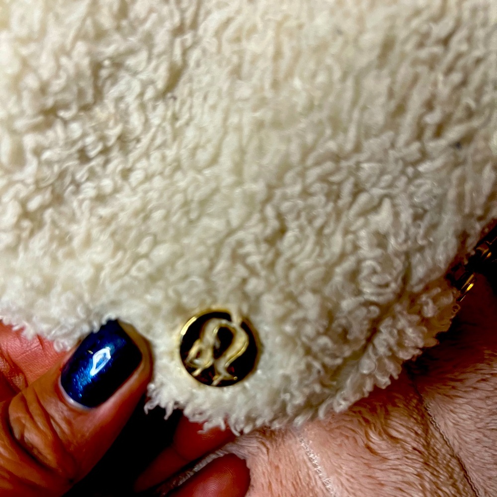 LULULEMON Athletic Belt Bag Fleece Sherpa Natural Ivory.